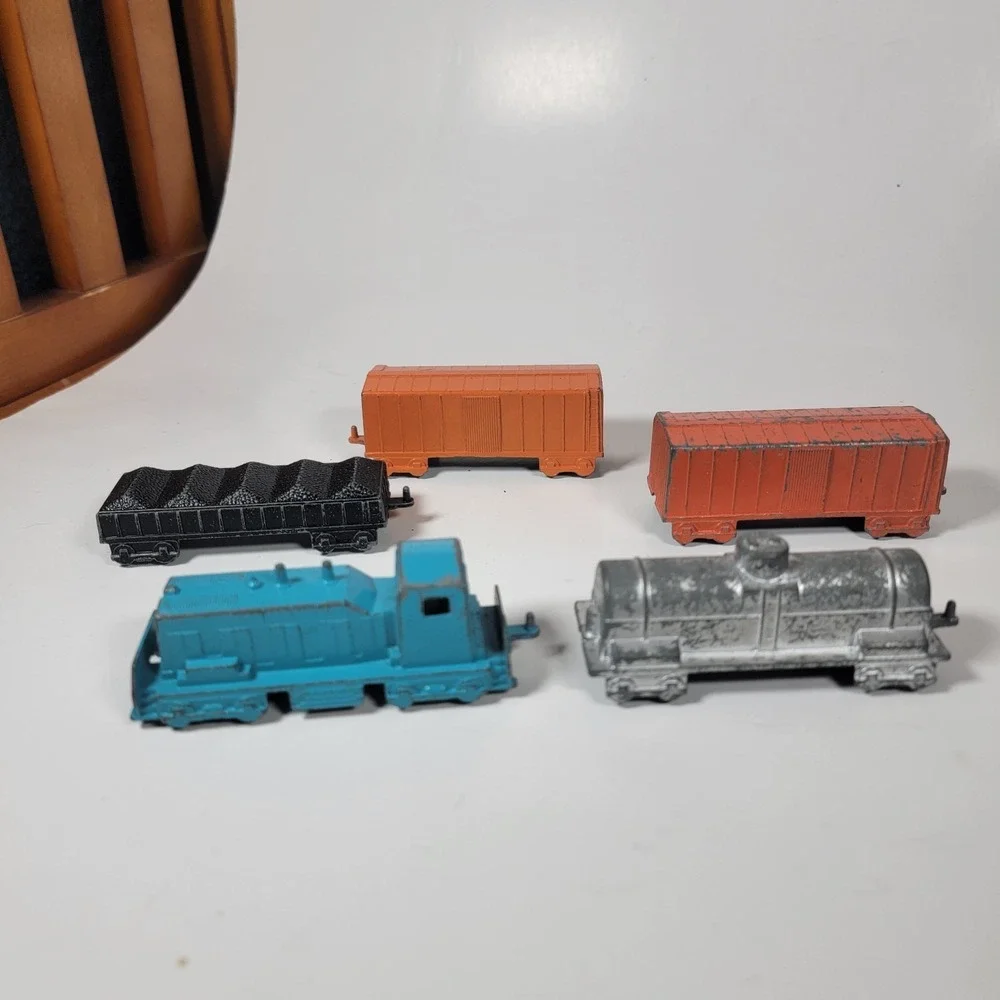 VTG 1960's - Midgetoy Diecast Metal 5 Piece Train Set‎ - Rockford Illinois, USA